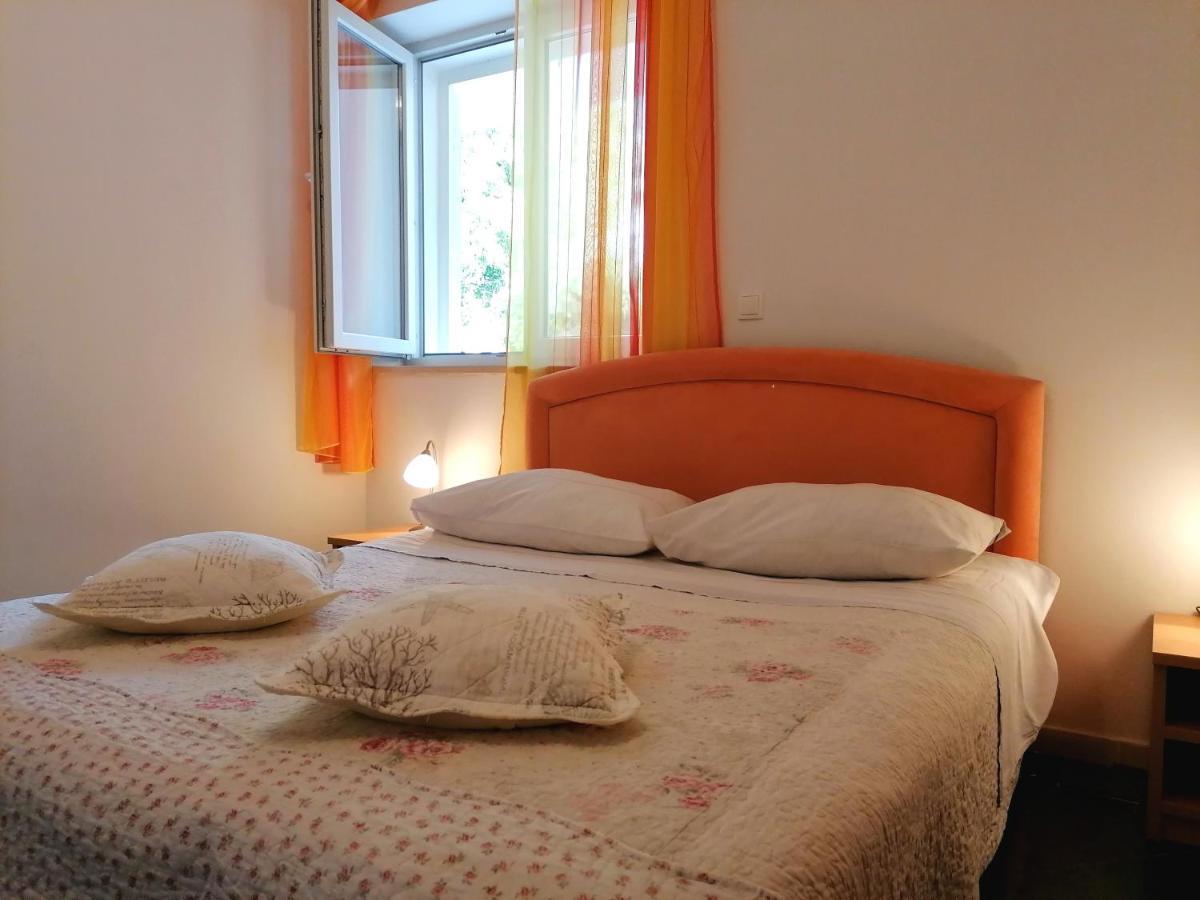 Apartments Melinda Baška Voda Eksteriør bilde