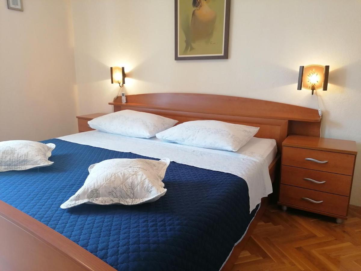 Apartments Melinda Baška Voda Eksteriør bilde